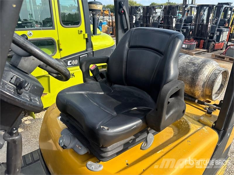 Yale GLC050LXNEAE087 4800 lb Cushion Tire Forklift Інше