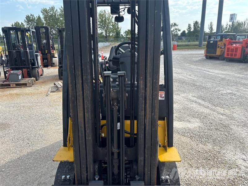 Yale GLC050LXNEAE087 4800 lb Cushion Tire Forklift Інше