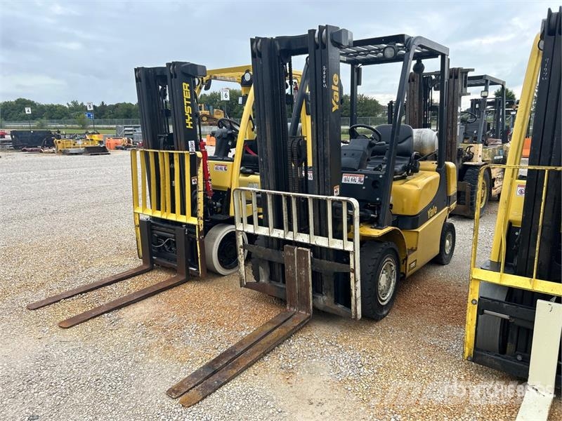 Yale GLP050MXNEAE086 5000 lb Pneumatic Tire Forklift Other