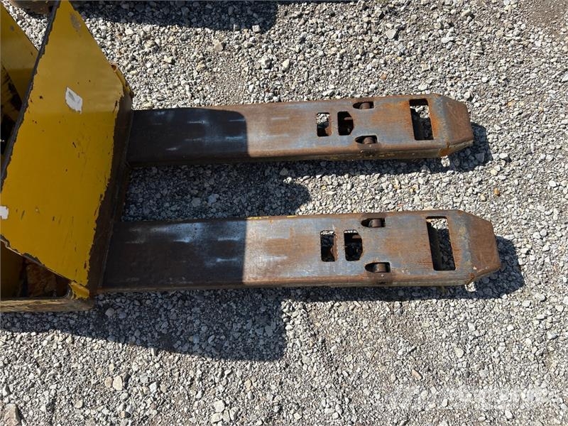 Yale MPW065SEN12T2748 6500 lb Electric Pallet Jack Rankiniai hidrauliniai vėžimėliai