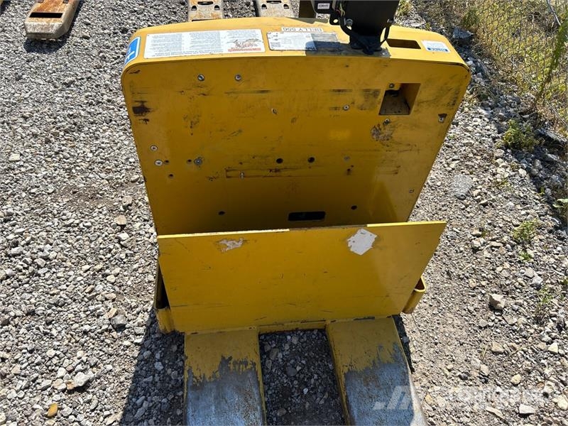 Yale MPW065SEN12T2748 6500 lb Electric Pallet Jack Rankiniai hidrauliniai vėžimėliai