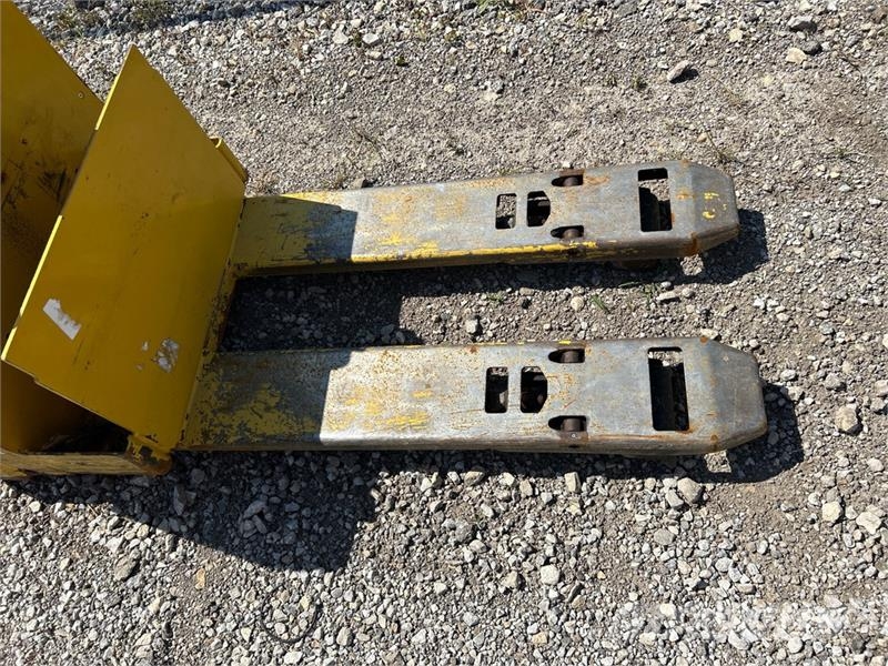 Yale MPW065SEN12T2748 6500 lb Electric Pallet Jack Rankiniai hidrauliniai vėžimėliai
