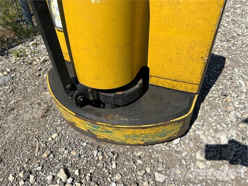 Yale MPW065SEN12T2748 6500 lb Electric Pallet Jack Rankiniai hidrauliniai vėžimėliai