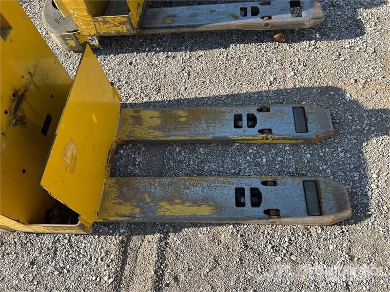 Yale MPW065SEN12T2748 Electric Pallet Jack Rankiniai hidrauliniai vėžimėliai