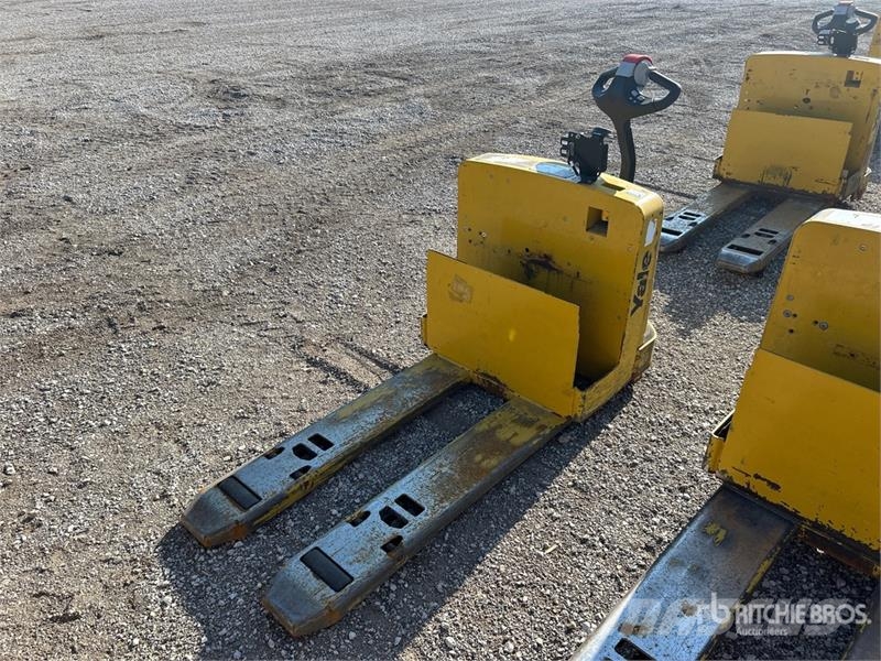 Yale MPW065SEN12T2748 Electric Pallet Jack Rankiniai hidrauliniai vėžimėliai