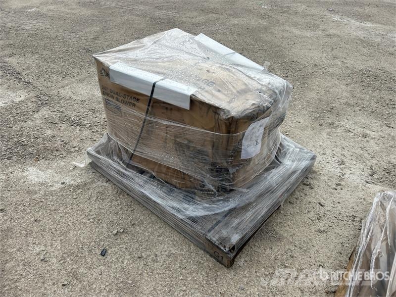 Yardforce 2 ft 2 in 1 Way Snow Blower Schneefräse