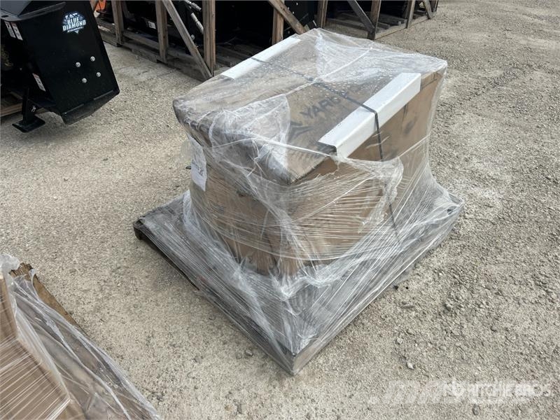 Yardforce 2 ft 2 in 1 Way Snow Blower Schneefräse
