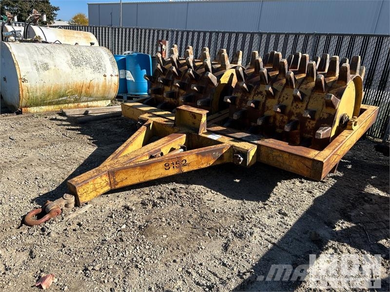  Youngs Welding Pull Behind Compactor Bogserande Vibratorvältar