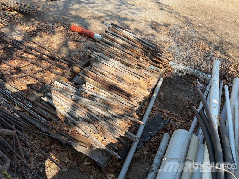 1 pallet of concrete form pins Entreprenør - Andet