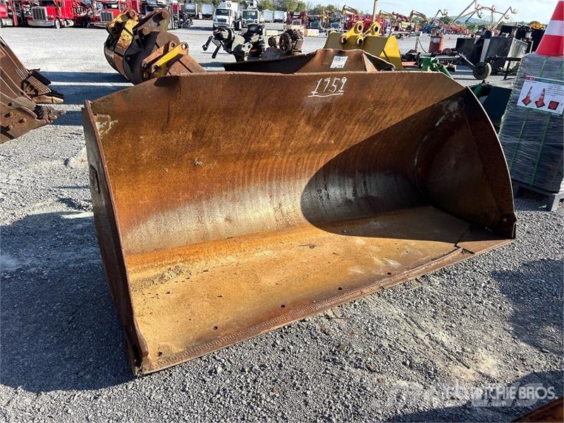107 in General Purpose Wheel Loader Bucket - Fits Žlice