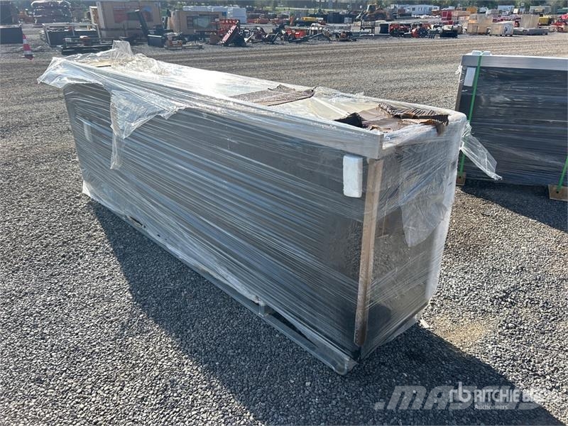 10FT-18D-2B 10 ft 18-Drawer Workbench (Unused) Otros componentes