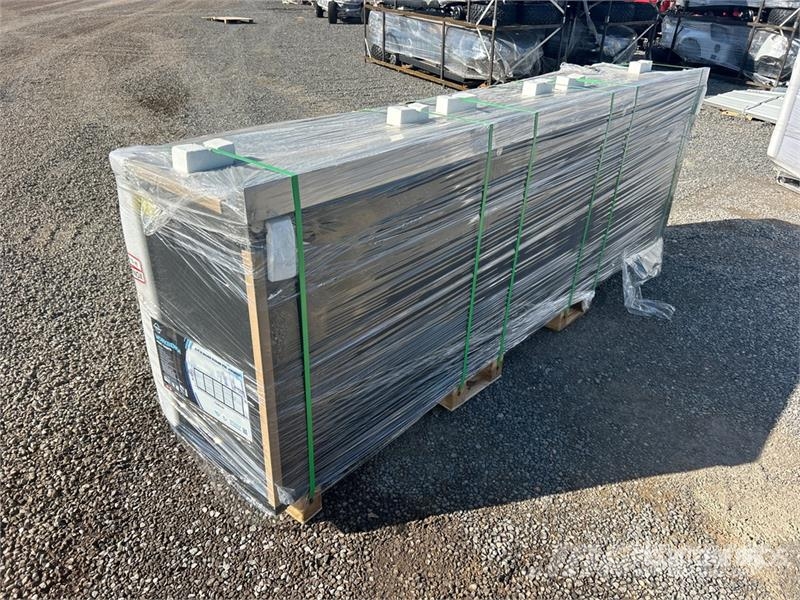  10FT-18D-2B 10 ft 18-Drawer Workbench (Unused) Otros componentes