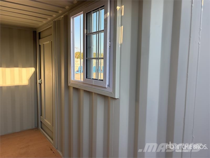 11 ft Storage Container Varastokontit