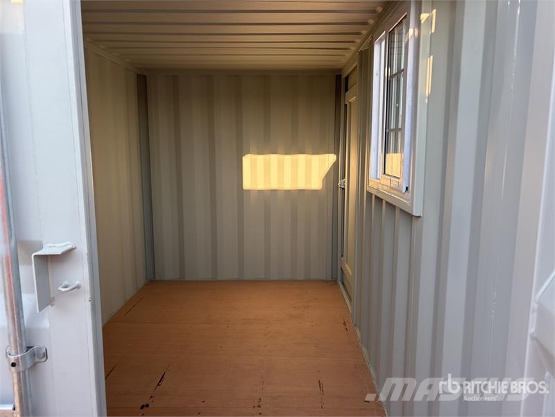 11 ft Storage Container Varastokontit