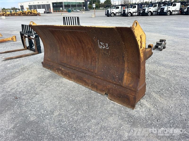 115 in Dozer Blade - Fits Cat D8 Sahaterad