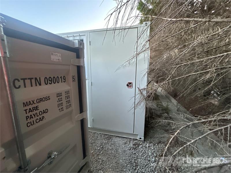 11ft Storage Container (Unused) Contenedores de almacenamiento