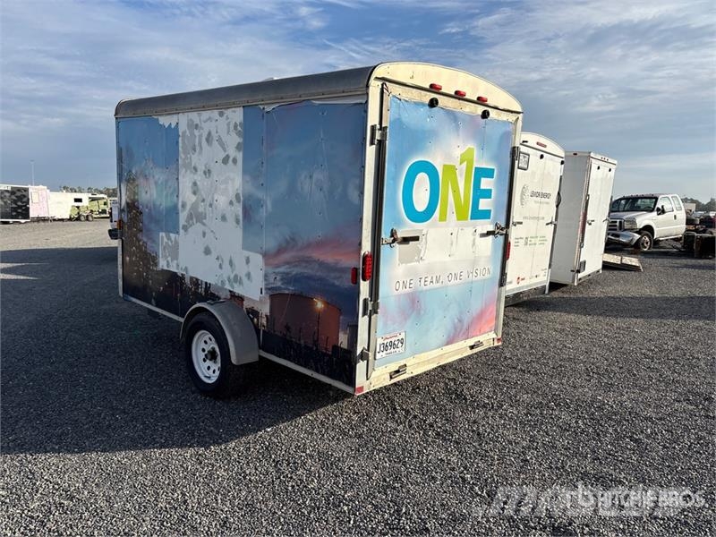12 ft S/A Enclosed Trailer Reboques baú
