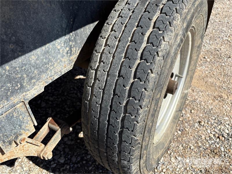  12 ft T/A Utility Trailer مقطورات أخرى
