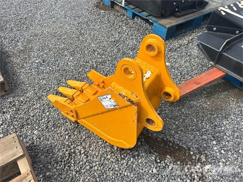 12 in Digging Excavator Bucket - Fits Cat 305 (Unu Baldes
