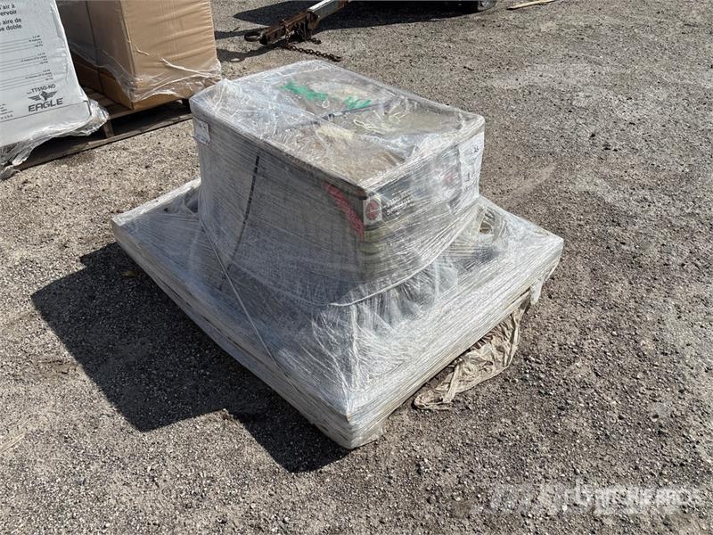 125 lbs Salt Spreader 砂鹽撒布機