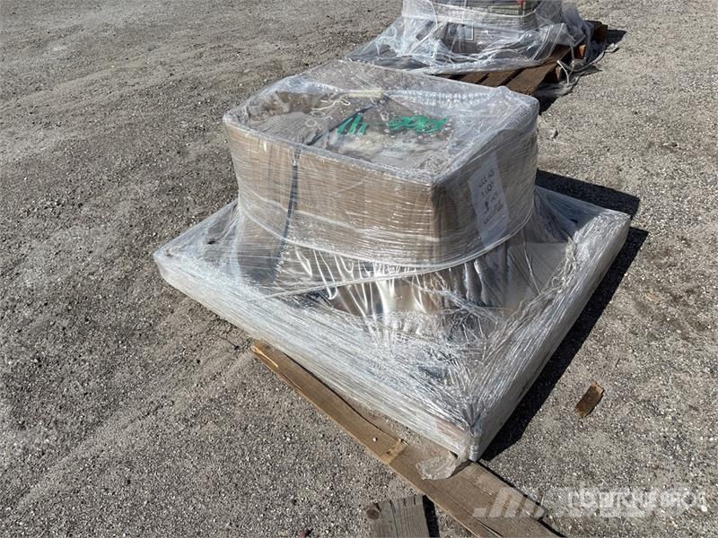  125 lbs Salt Spreader 砂鹽撒布機