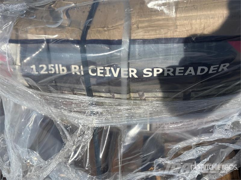 125 lbs Salt Spreader Sand- und Salzstreuer
