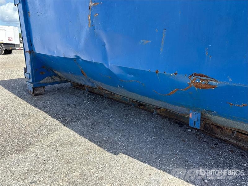 15 cyd Waste Container Muu
