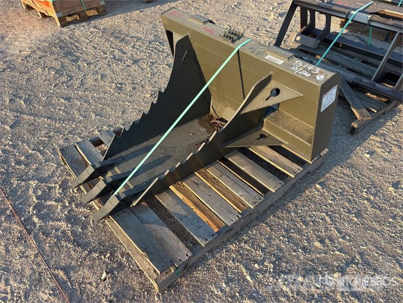 15 in Skid Steer Stump Bucket (Unused) دلاء