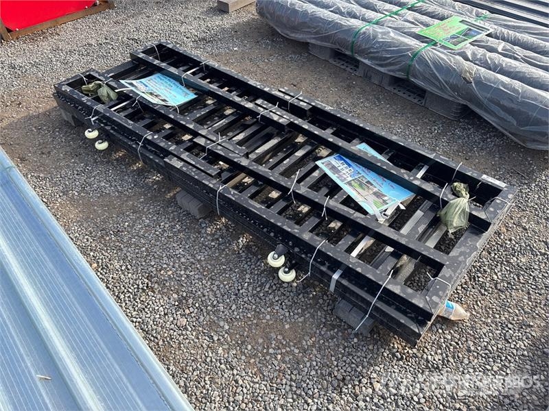  16 ft x 3.3 ft Black Sliding Galvanized wrought Ir Otra maquinaria agrícola