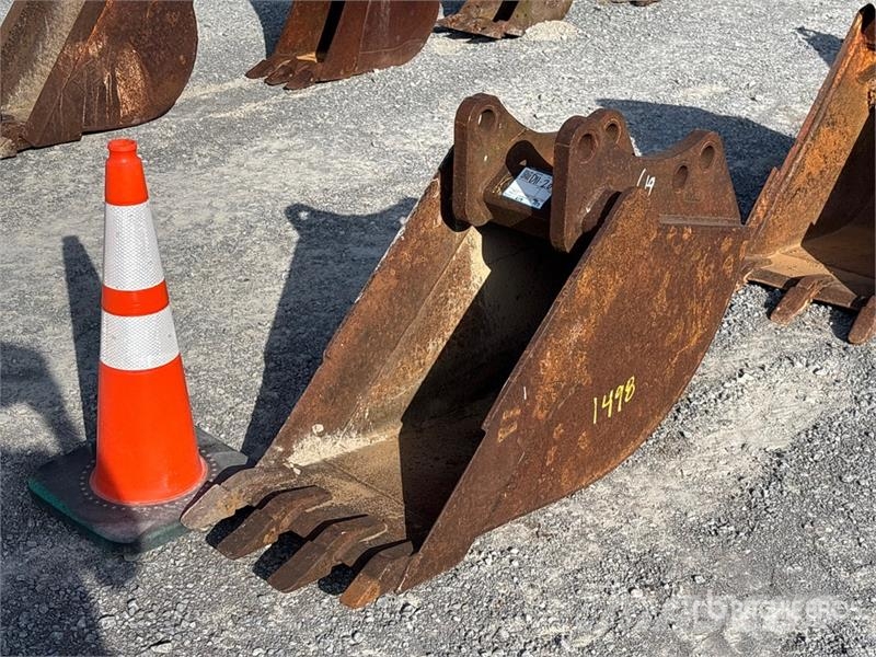  16 in Digging Backhoe Rear Bucket - Fits New Holla Žlice