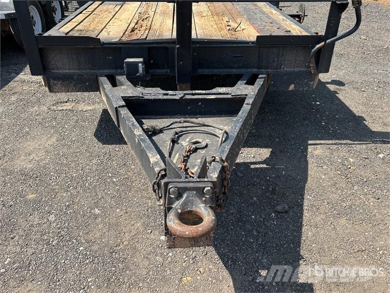 18 ft T/A Equipment Trailer Remolques para transporte de vehículos
