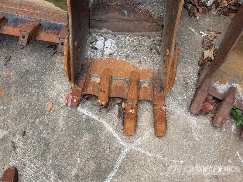 19 in Digging Excavator Bucket - Fits Komatsu PC45 Baldes