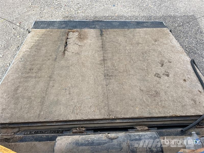  20 ft T/A Enclosed Trailer Прицепы-фургоны