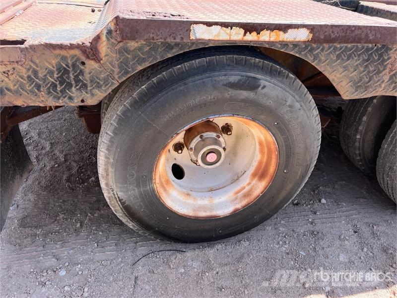  20 ft T/A Equipment Trailer Vehicle transport trailers