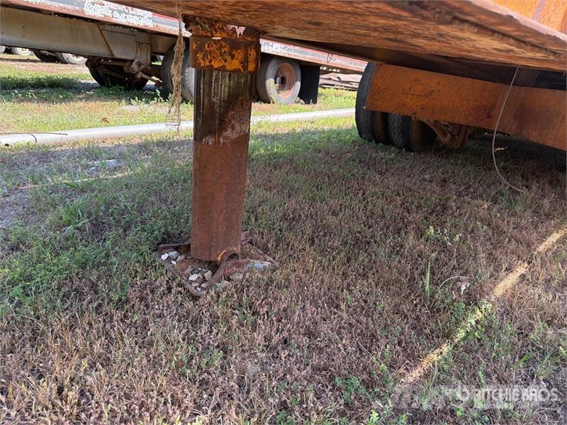  20 ft T/A Tandem Tilt Deck Trailer Низкорамные прицепы