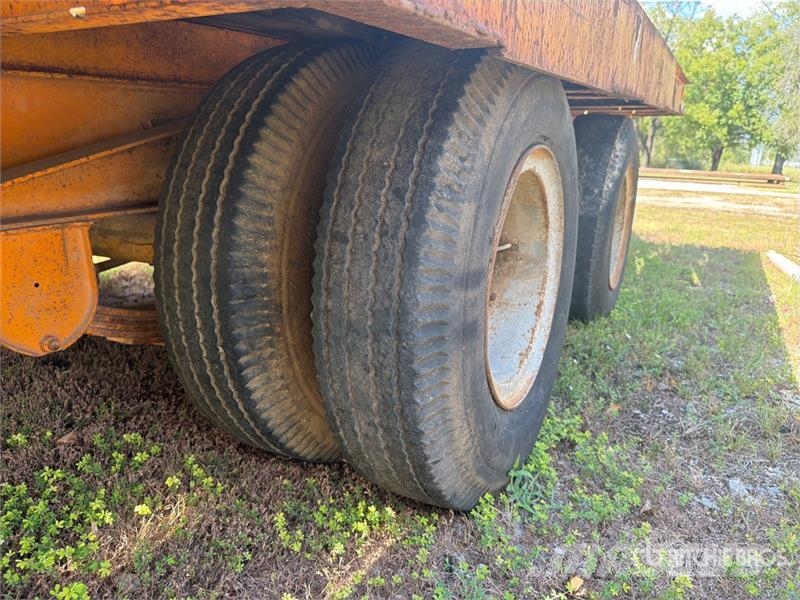  20 ft T/A Tandem Tilt Deck Trailer Низкорамные прицепы