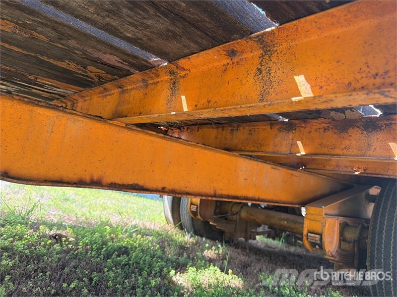 20 ft T/A Tandem Tilt Deck Trailer Низкорамные прицепы