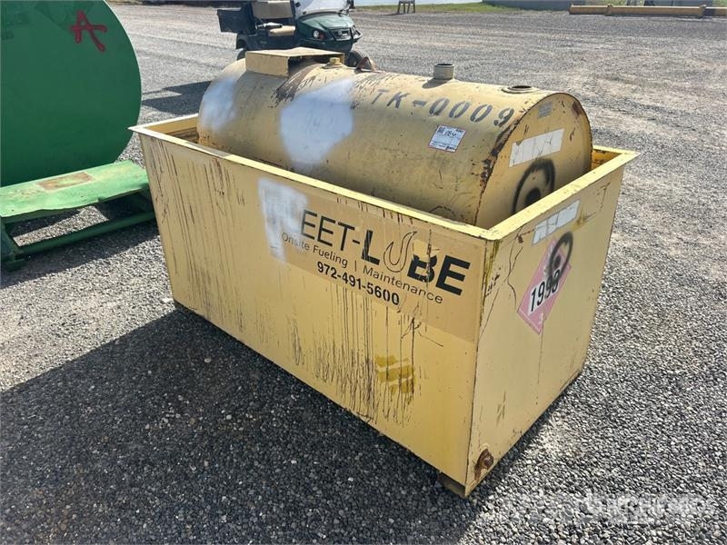 200 gal Skid Mounted Steel Diesel Fuel Tank Fuel and additive tanks