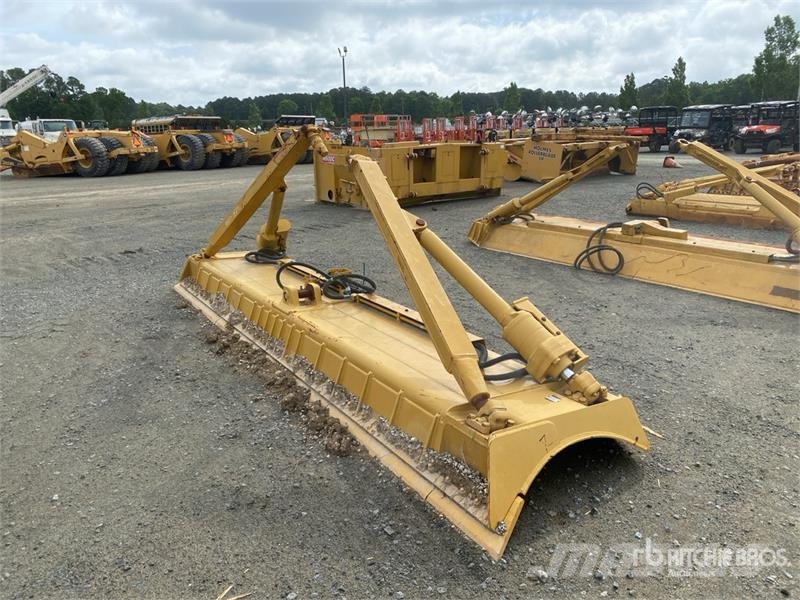 200 in PAT Dozer Blade - Fits Cat D6 Blades