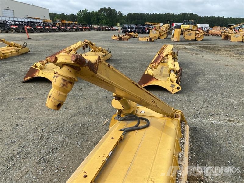 200 in PAT Dozer Blade - Fits Cat D6 Blades