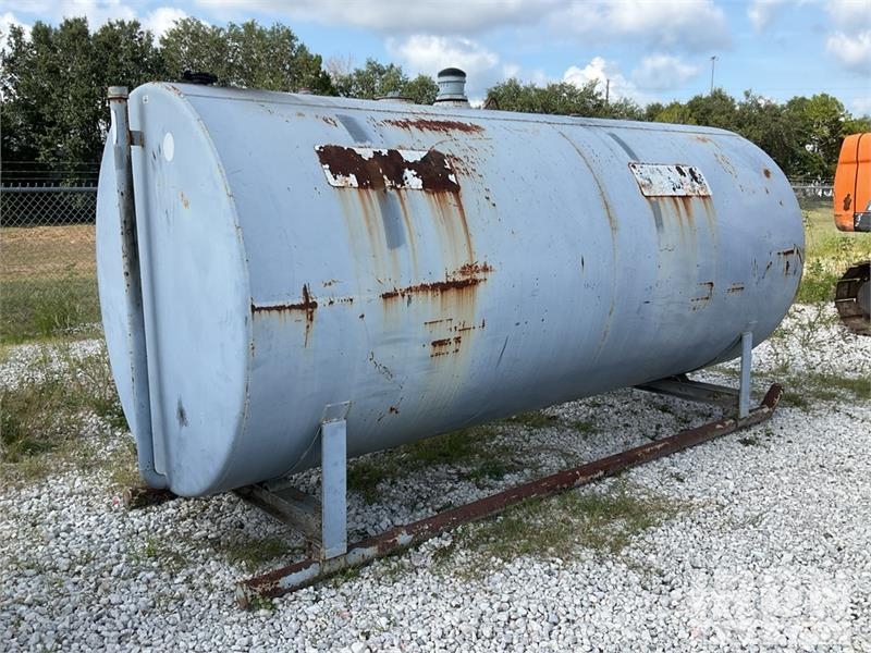  2000 gal Skid Mounted Steel Diesel Fuel Tank Fuel and additive tanks
