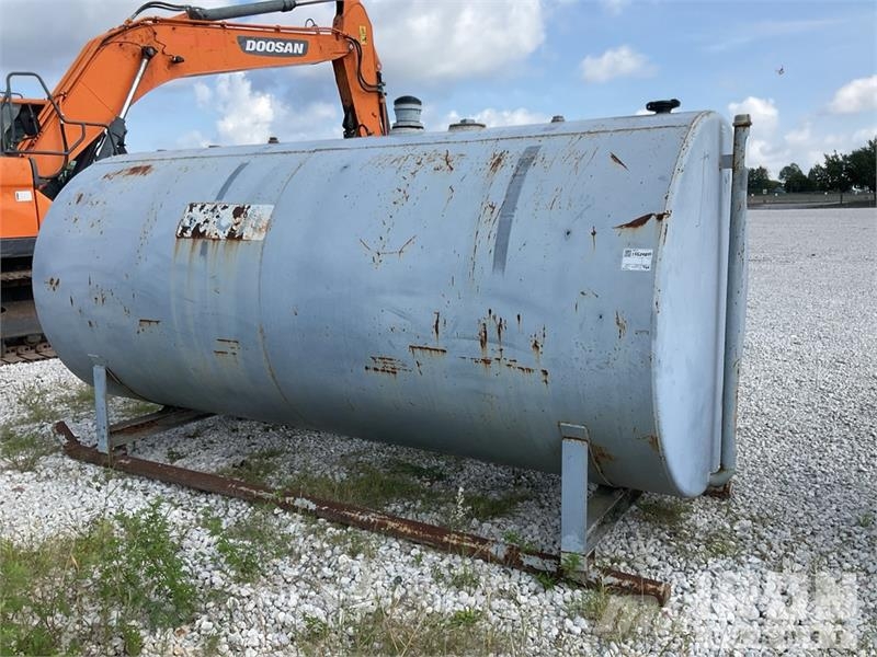  2000 gal Skid Mounted Steel Diesel Fuel Tank Fuel and additive tanks