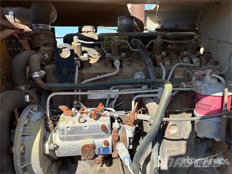 200XP Tow-Behind Wood Chipper ماكينات تقطيع أخشاب الحراجة