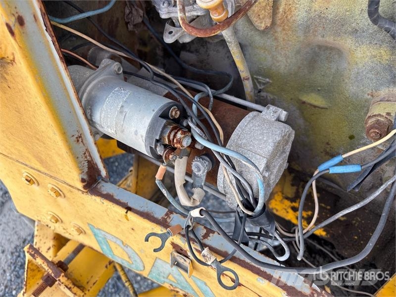 200XP Tow-Behind Wood Chipper ماكينات تقطيع أخشاب الحراجة