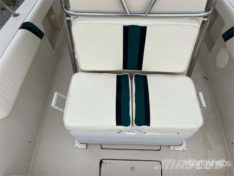 24 ft Fishing Boat Barcos / barcazas de carga