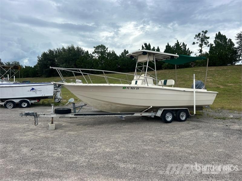 24 ft Fishing Boat Barcos / barcazas de carga
