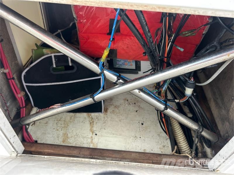 24 ft Fishing Boat Barcos / barcazas de carga