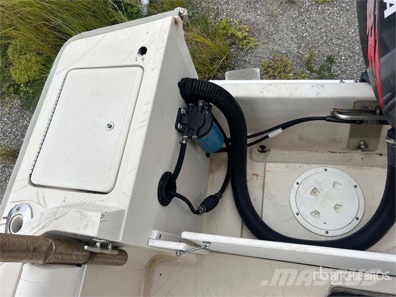 24 ft Fishing Boat Barcos / barcazas de carga