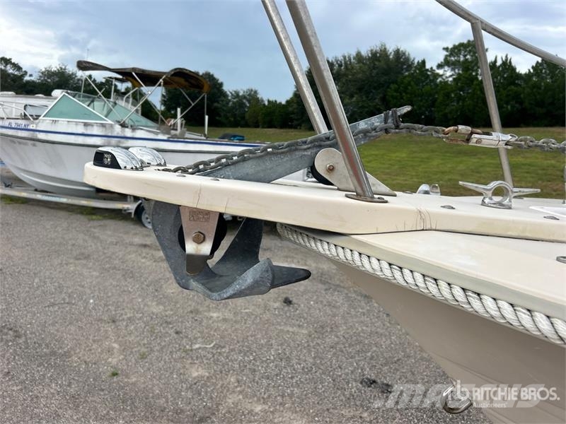 24 ft Fishing Boat Barcos / barcazas de carga