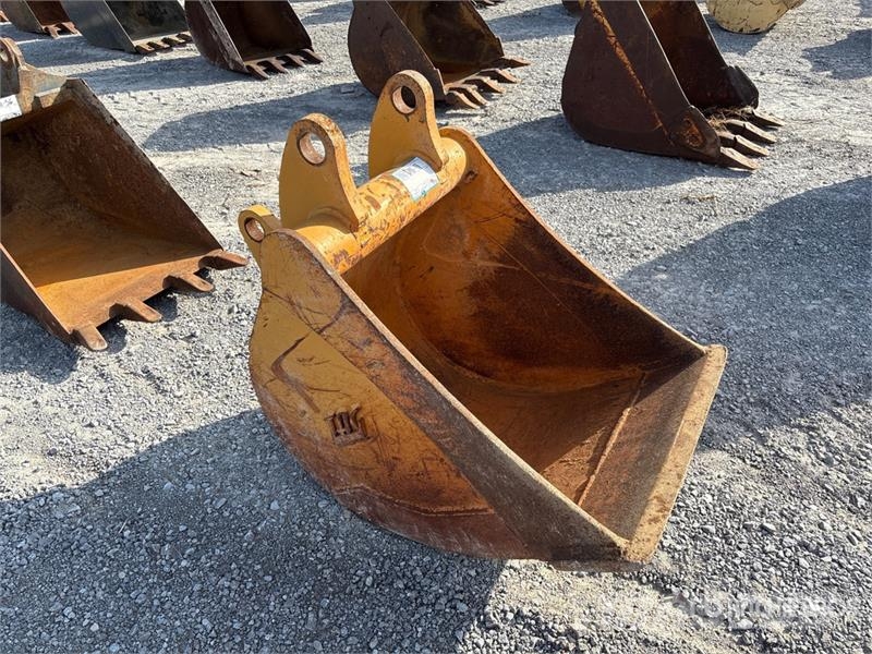 24 in Digging Backhoe Rear Bucket - Fits Case 580K Žlice